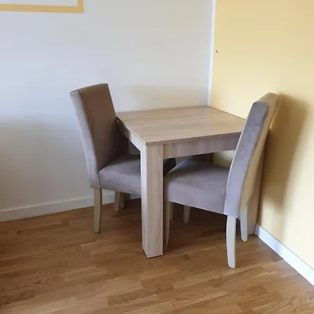 1 Apartment